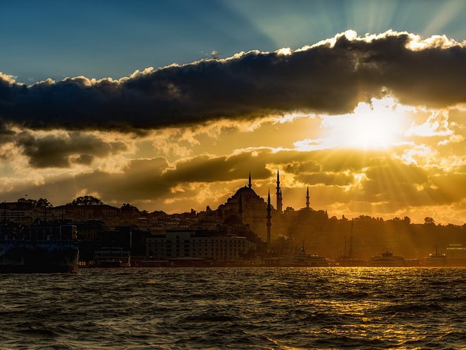 Sunny weather in Istanbul in October