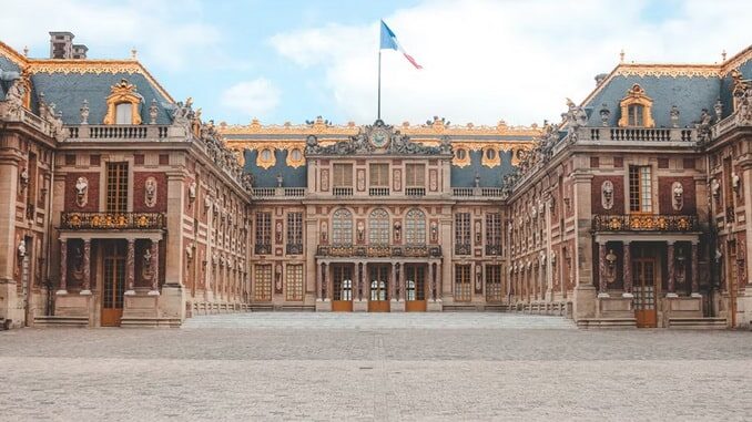 Versailles is the greatest French château near Paris, photo Mathias P.R. Reding / Unsplash