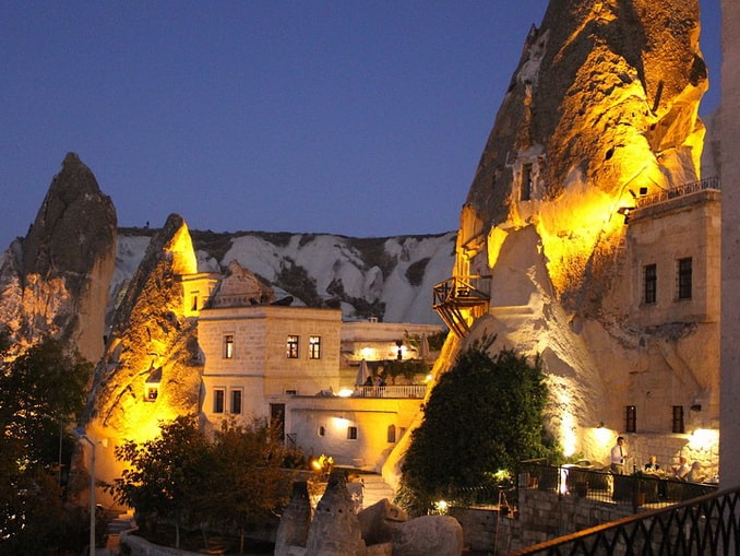 What is the best time to visit Cappadocia: spring, summer, autumn?