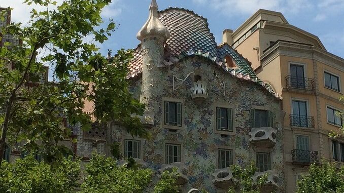 How much does it cost to visit Casa Batlló in May?