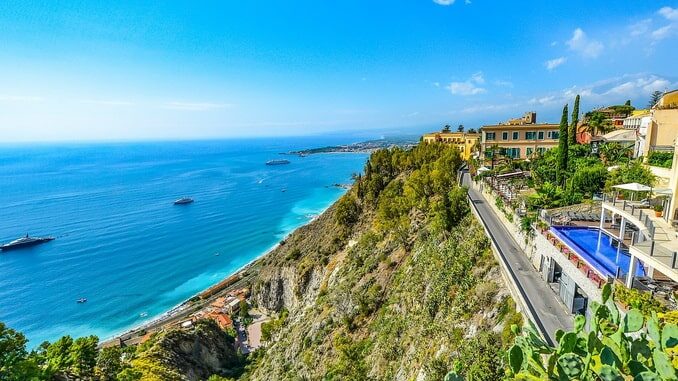 Taormina, Sicily How many days to spend in Taormina Sicily?