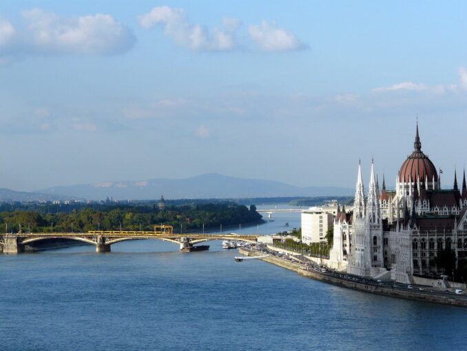 Budapest in october 2024 weather temperature what to do 