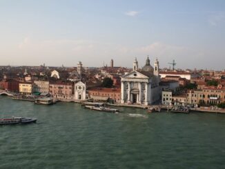Is it better to fly or train from Rome to Venice?